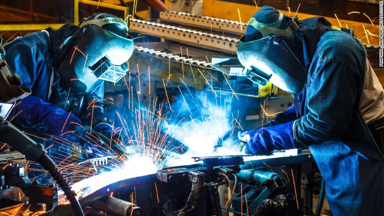 La industria argentina viene en baja desde el 2011