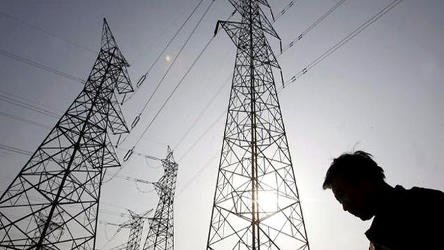 Ola de calor y más de 25 mil usuarios están sin luz en el Área Metropolitana