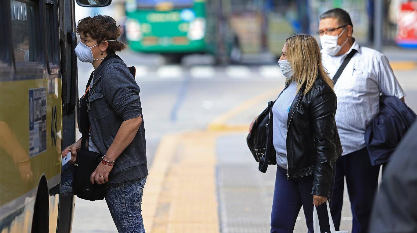 Suspendieron una línea de colectivos en el conurbano por 12 choferes contagiados
