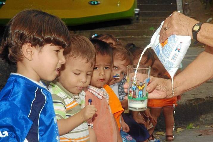 El Gobierno deja vigente la decisión de Macri de eliminar al IVA a la leche