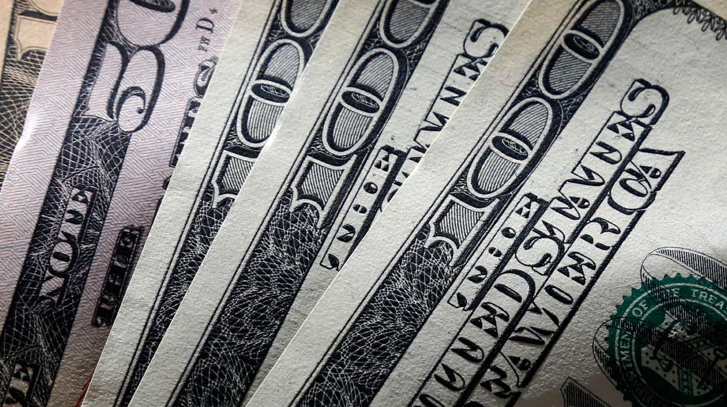Dólar ahorro: tras seis horas, volvió a funcionar la página de la Anses para consultar quiénes puede