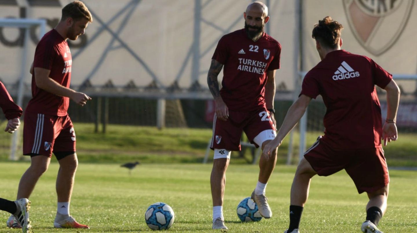 Coronavirus: River se somete a los hisopados tras el positivo de Rafael Borré