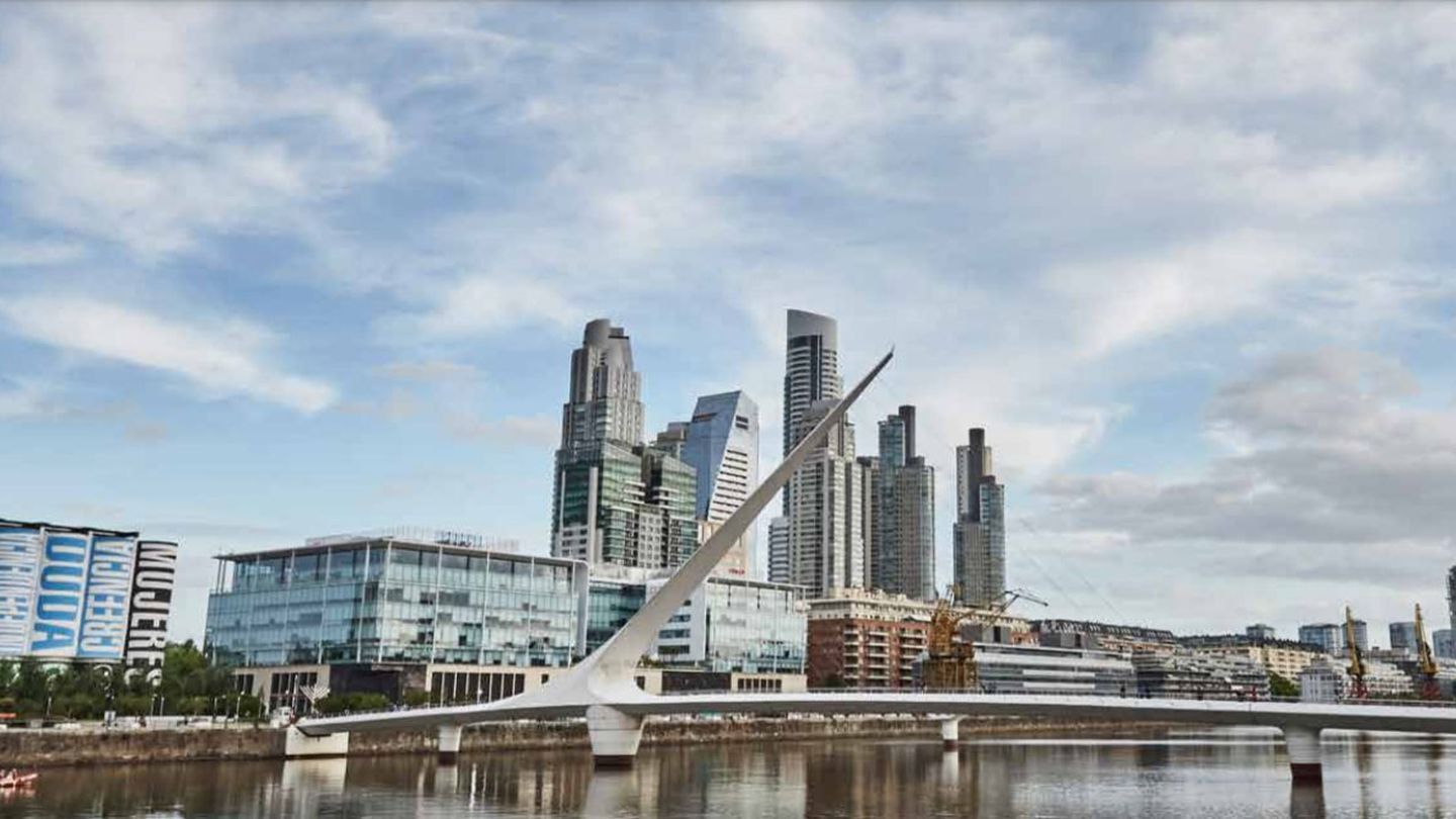 Encontraron ahorcado a un financista en un departamento de Puerto Madero