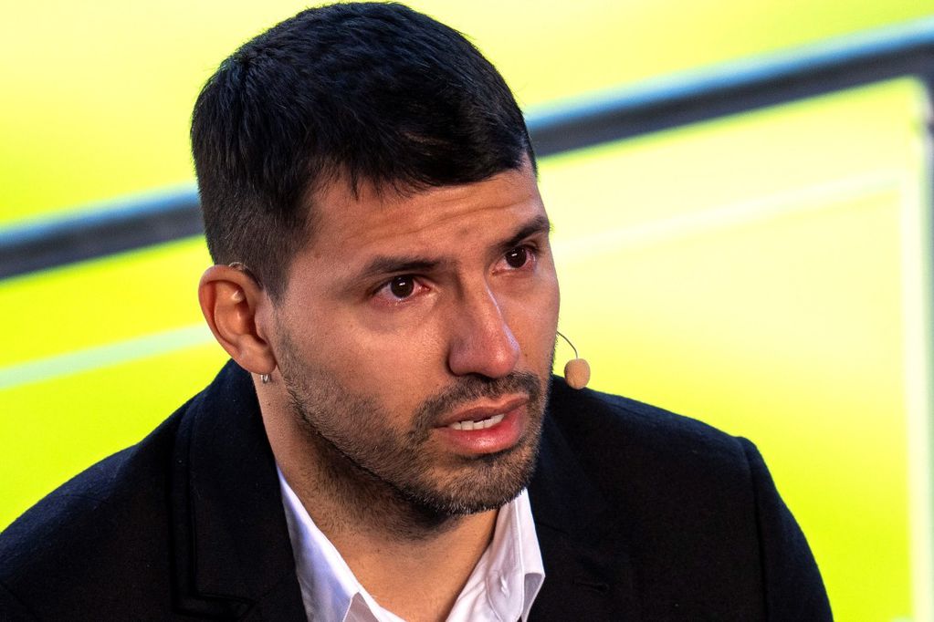 Se retiró el Kun Agüero: “Me voy con la cabeza alta y feliz”