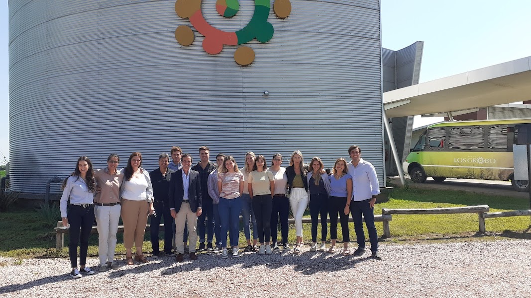 Grupo los Grobo incorporó 10 jóvenes profesionales
