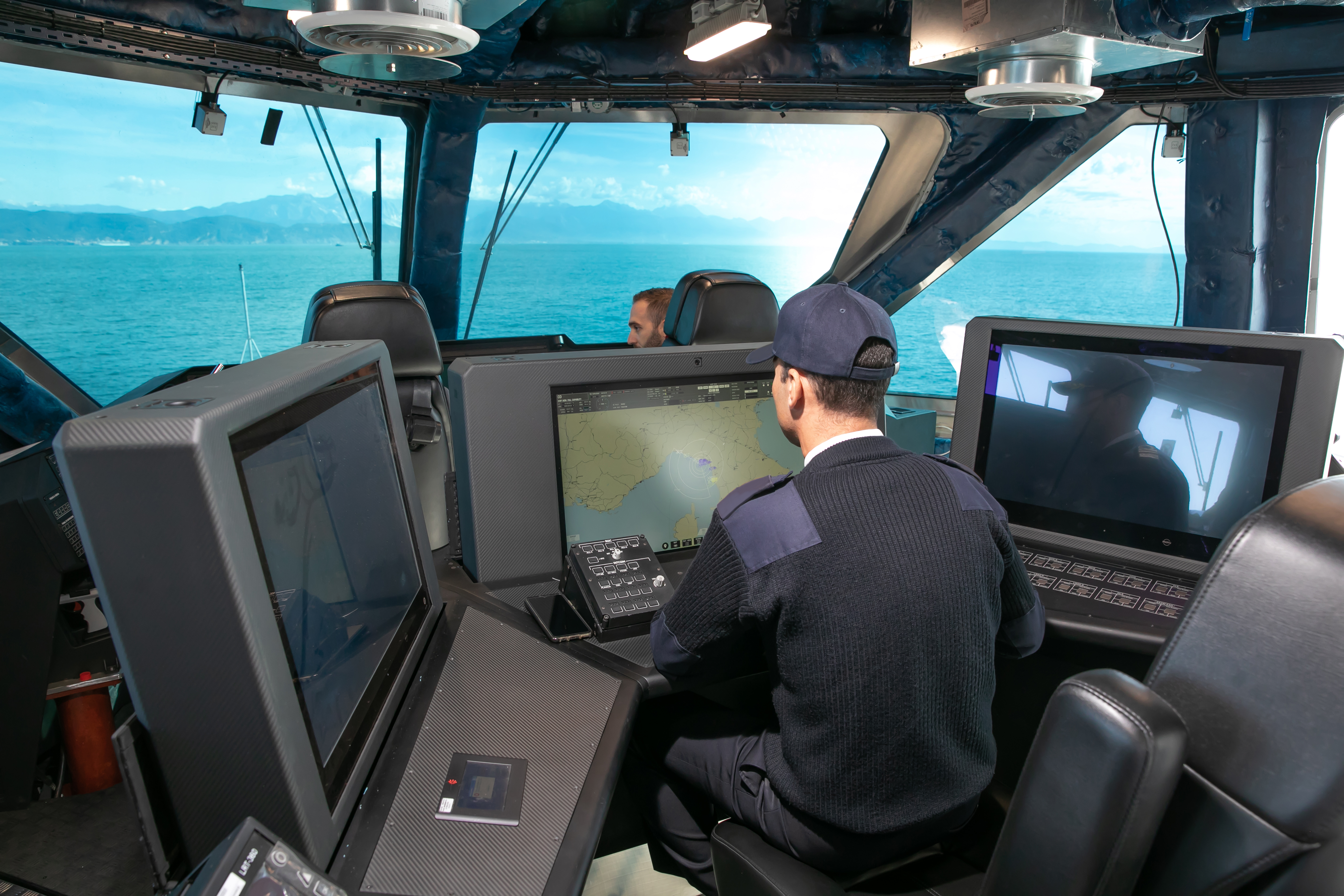 Leonardo estará presente en Euronaval con tecnologías para el control total del escenario marítimo