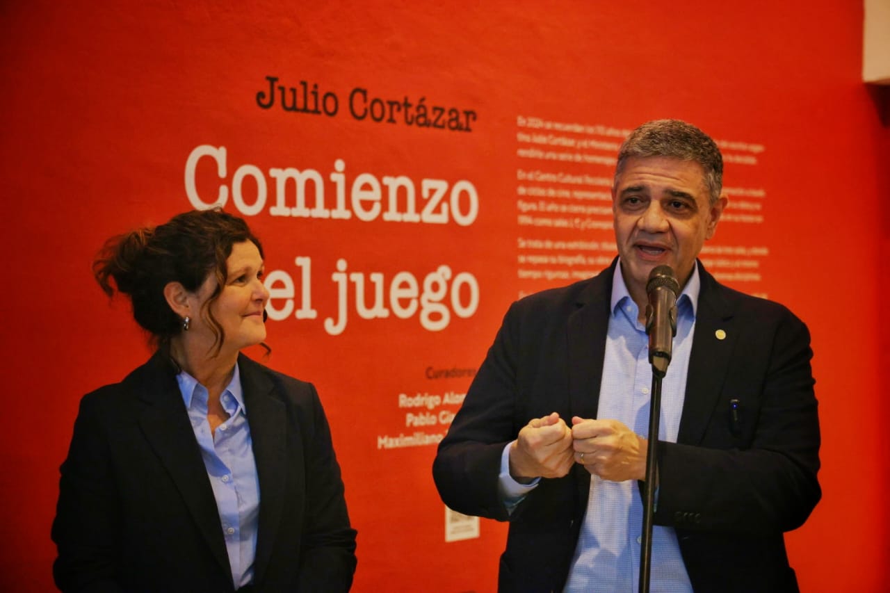 La Ciudad celebra la obra de Julio Cortázar con una gran exposición en el Centro Cultural Recoleta
