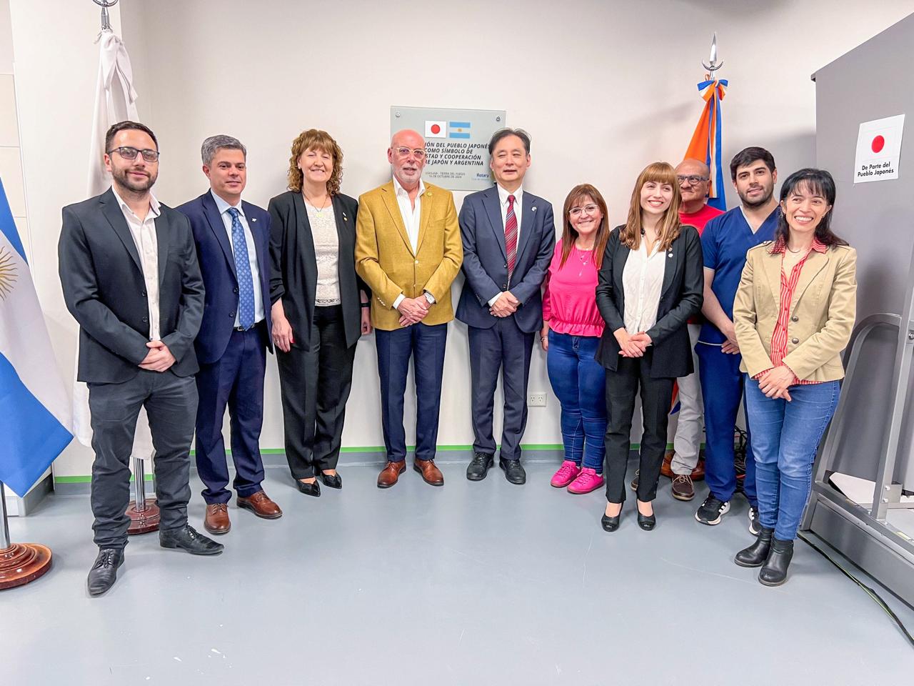 Ceremonia de entrega de equipamiento médico al Centro de Rehabilitación Ushuania del Hospital Regional Ushuaia